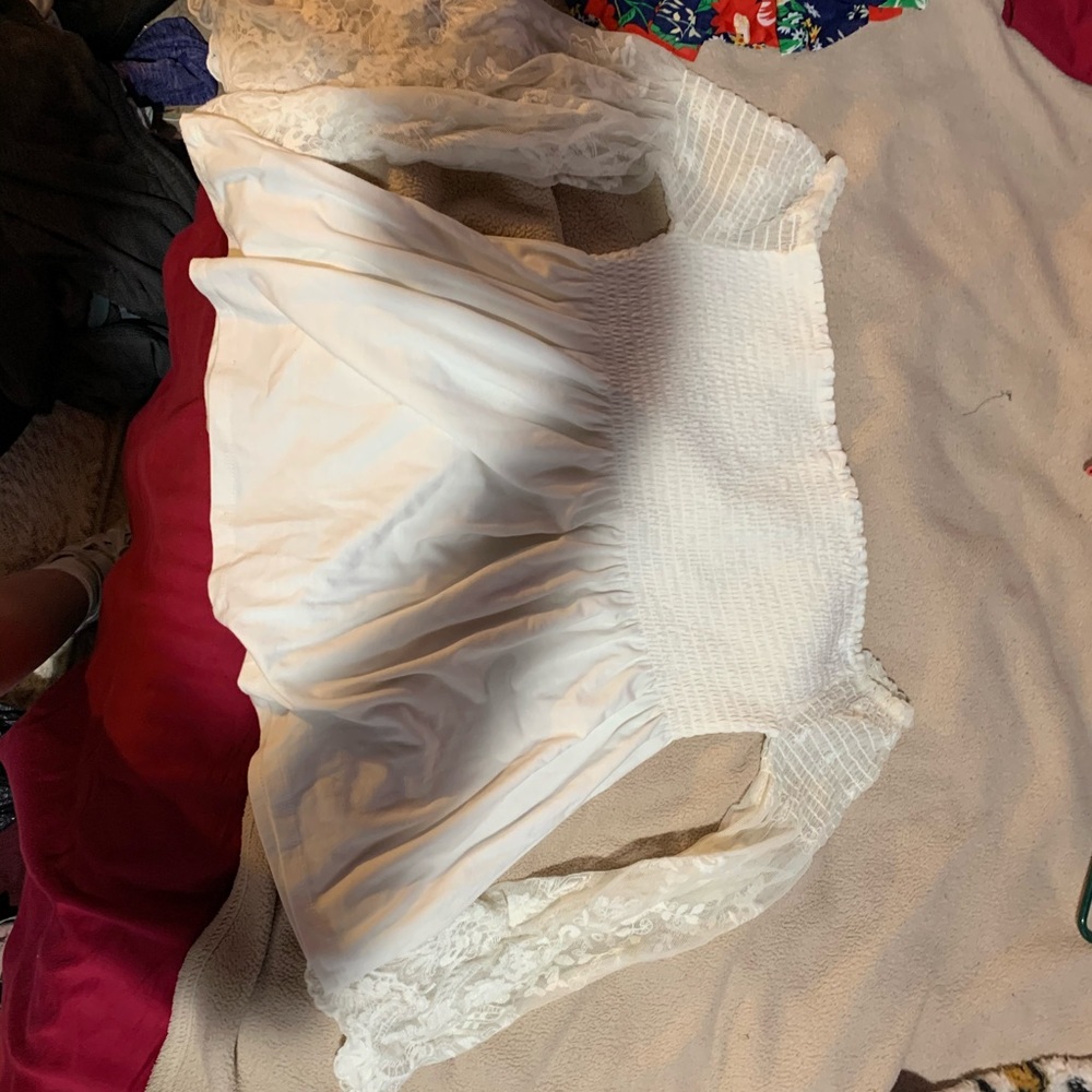 Cute white top